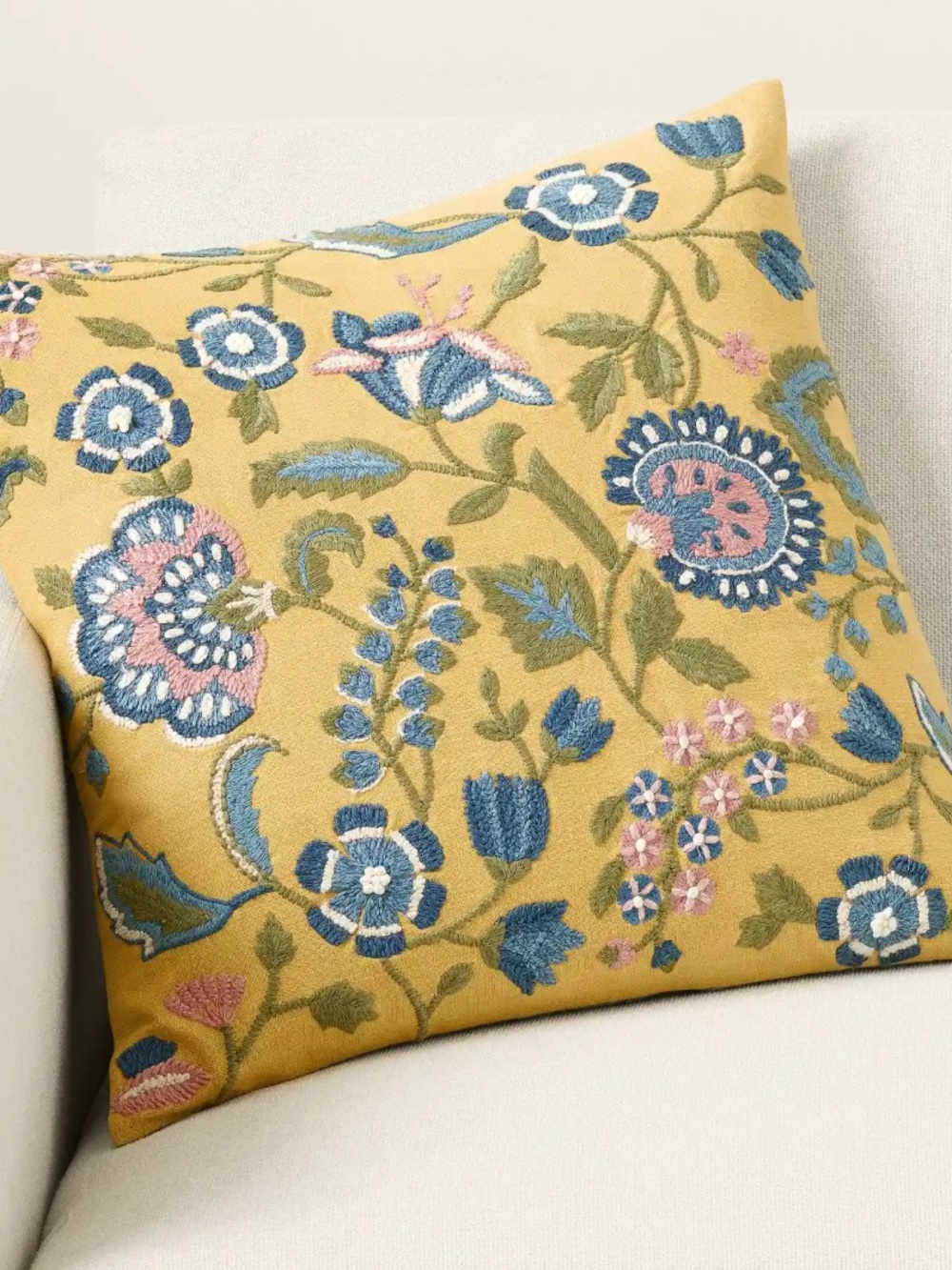 NWT Pottery Barn Bette Floral Embroidered Reversible Pillow Case